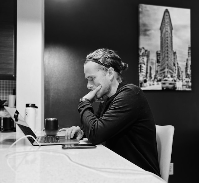 madalyn cox ulmu6bo2brm unsplash